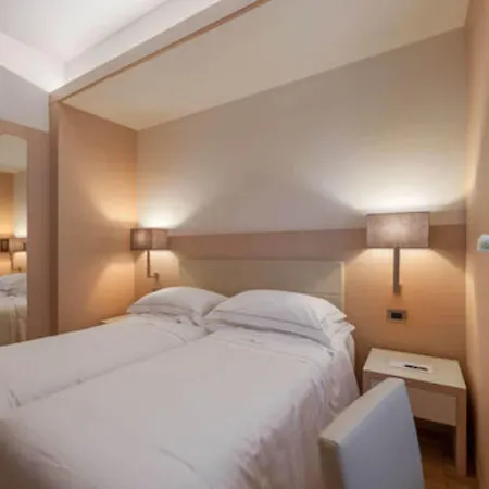 Ariston 4* Milan