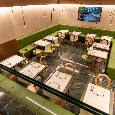 阿里斯顿酒店 酒店 4*