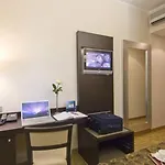 Ariston 4*